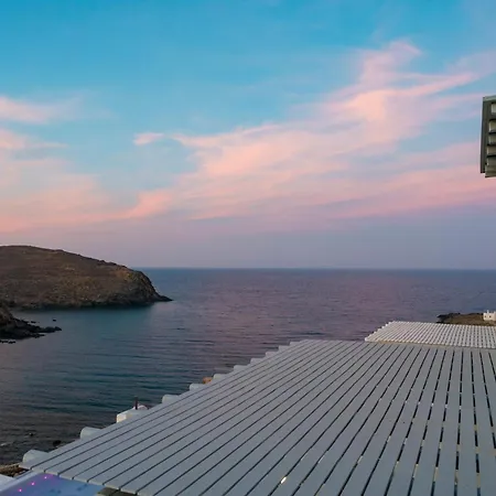 Seaview Mesonette With Private Hot Tub בית נופש